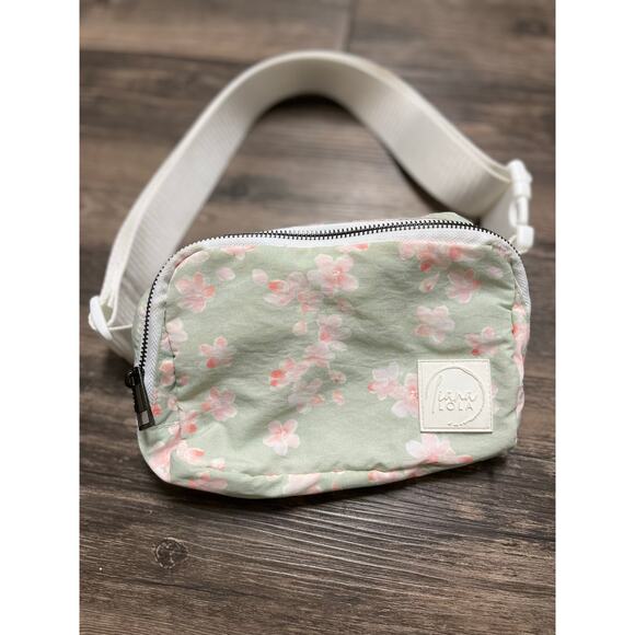Liana Lola Sling Bag / Fanny Pack Watercolor Sakura Sage – GUC Adjustable Strap - Picture 7 of 8